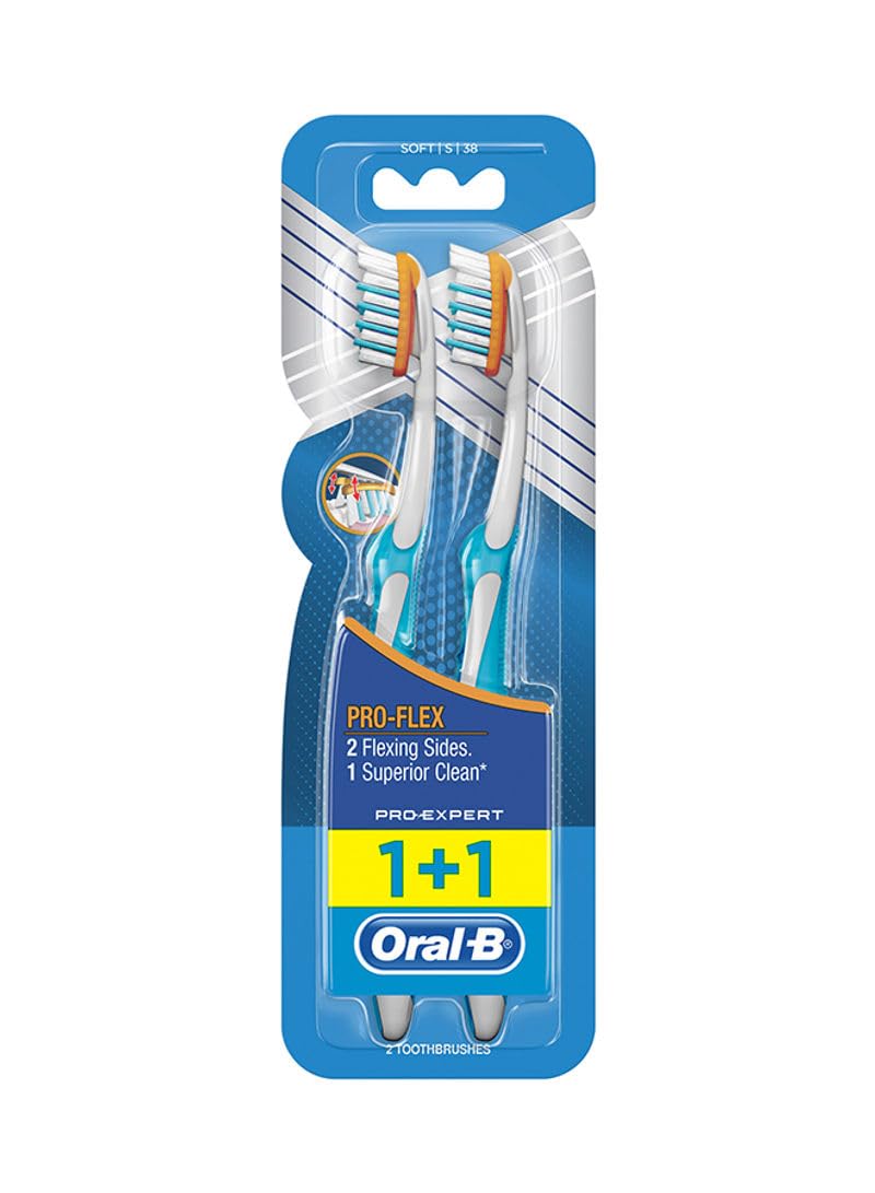 Oral-B Pro-Health Clinical Pro-Flex Soft Manual Toothbrush, Multi-Colored – Packaging May Vary – Pack of 2