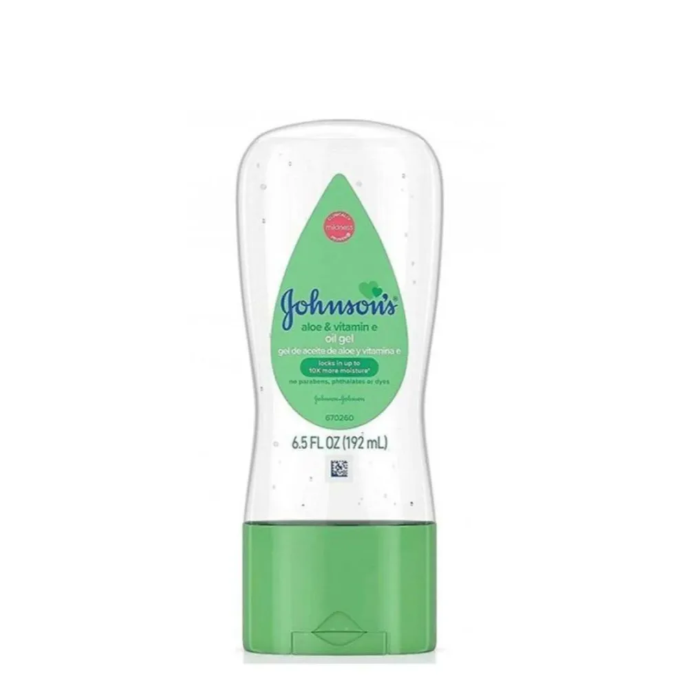 Johnson's | Moisturizing Oil with Aloe Vera and Vitamin E | 192ml