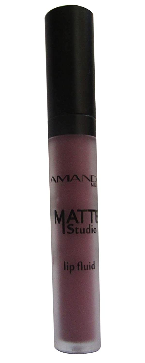 Amanda Milano Maat lip fluied-4
