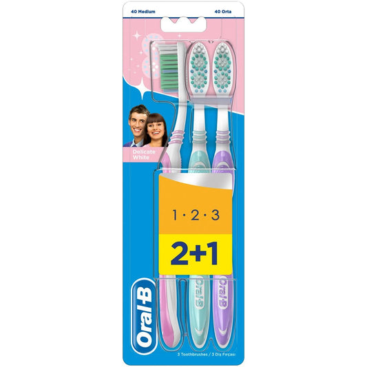 Oral-B 123 Delicate 3-Effects White Manual Toothbrush Medium, Pack of 3 - Multi-Colored