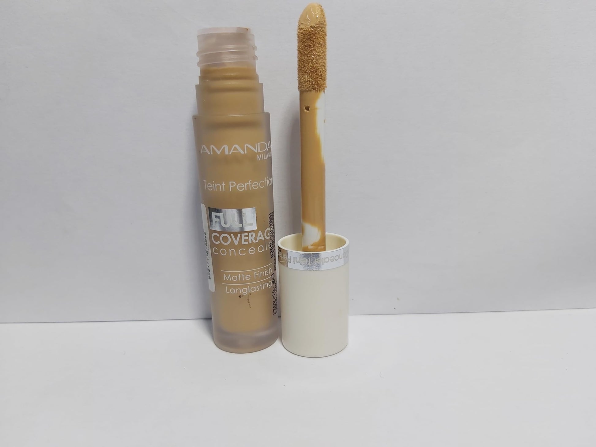 Amanda Milano Teint Perfection Full Coverage Concealer 05
