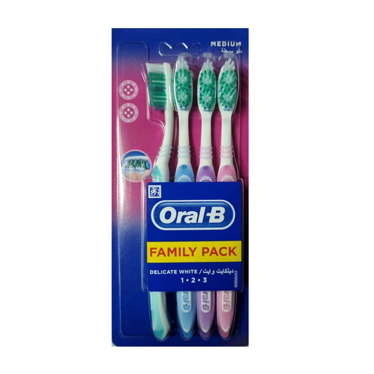 Oral-B 3-Effects Delicate white Medium family pack Toothbrush (4 pieces)