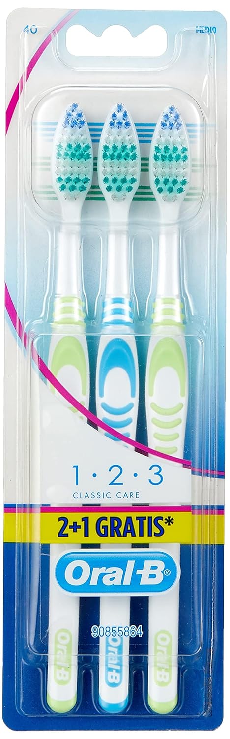 Oral-B Classic Care Manual Toothbrush Medium 40, Pack of 3 – Multi-Colored – Packaging May Vary