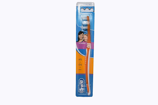 Oral-B 1.2.3 Classic Manual Toothbrush Medium, Multi-Colored
