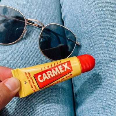 Carmex Classic Lip Balm Tube 10g lifestyle image
