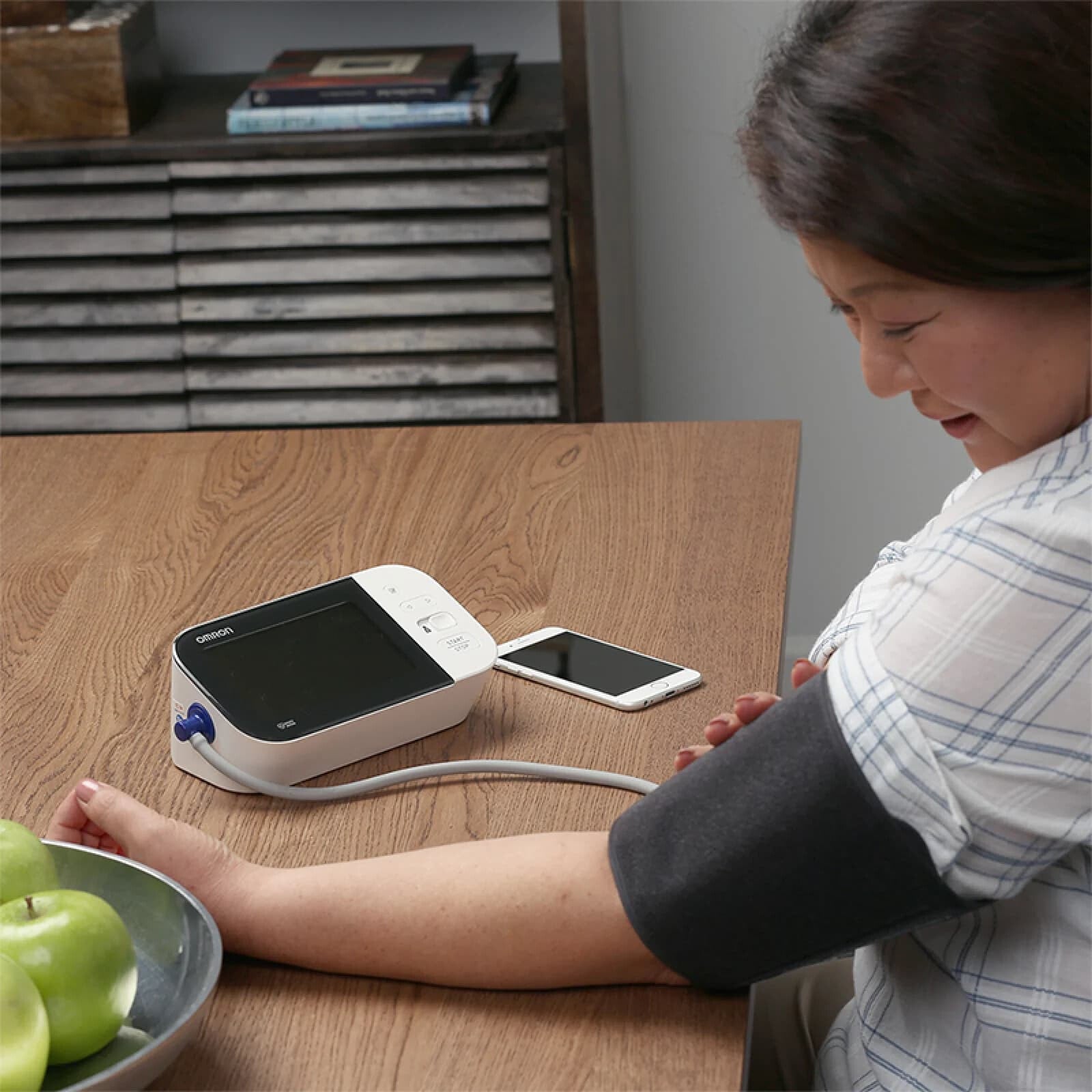 OMRON 10 Series BP7450 home blood pressure measurement