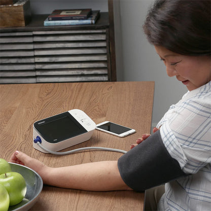 OMRON 10 Series BP7450 home blood pressure measurement