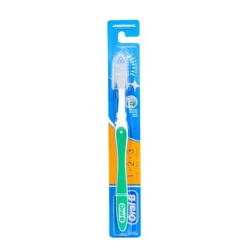 Oral B | 123 Fresh Toothbrush 40 Medium Multicolour | 1 Pcs
