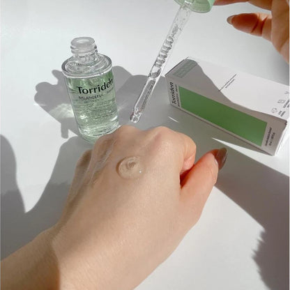 Torriden BALANCEFUL Cica Serum 50ml texture and dropper